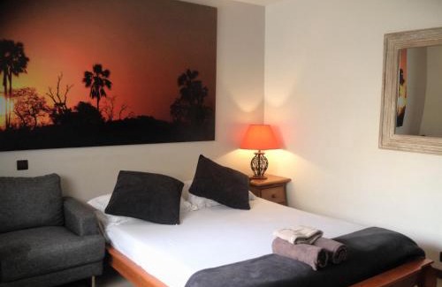 Baie des Citrons Hotel | Pet-Friendly Retreat at Résidence Marina Beach with Ocean Views