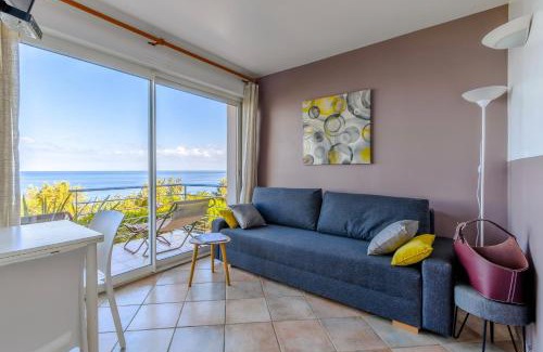 Monticello Apartment | Relax at Résidence Marine de Palumbare with Ocean Views