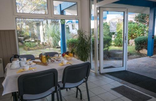 Behobie Apartment | Oceanfront Résidence Mer & Golf Fort Socoa with Pool