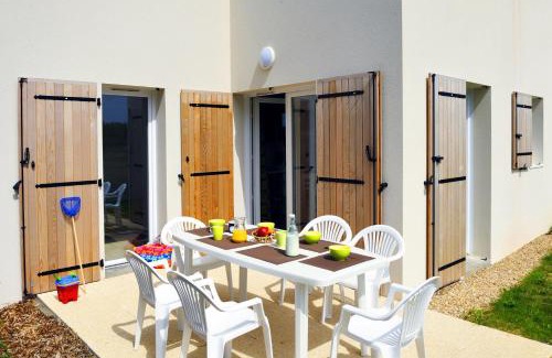 Olonne-sur-Mer Resort | Discover Résidence Néméa Les Grands Rochers: Pet-Friendly Retreat