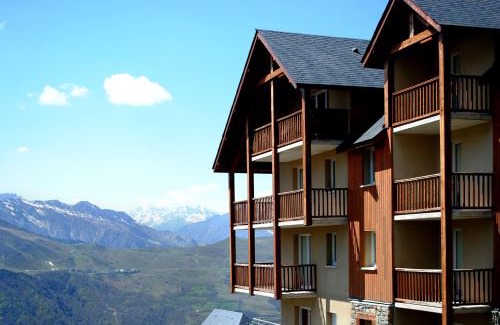 Peyragudes Apartment | Oceanfront Retreat at Résidence Néméa Le Hameau de Balestas