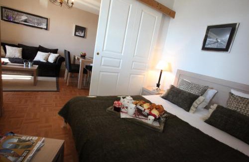 Fontcouverte-la-Toussuire Apartment | Explore Résidence Néméa Les Chalets Des Cîmes Awaits You
