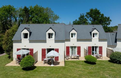 Crozon Resort | Oceanfront Residence Odalys Horizon Morgat with Pool Access