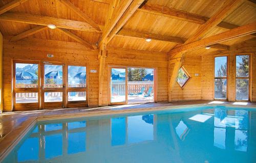 Saint-Etienne-en-Devoluy Apartment | Discover Résidence Odalys L'Orée des Pistes with Pool & Pets