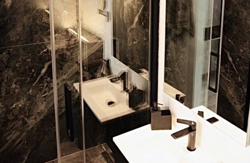 Strombeek-Bever Hotel | Discover Résidence Palace Expo: Family-Friendly Comfort Awaits