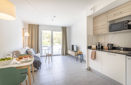 Roquefort-la-Bedoule House | Enjoy Oceanfront Living at Résidence Pierre & Vacances Cap Cassis