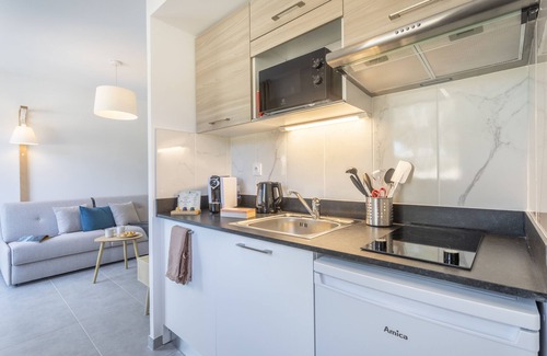 Roquefort-la-Bedoule House | Enjoy Oceanfront Living at Résidence Pierre & Vacances Cap Cassis