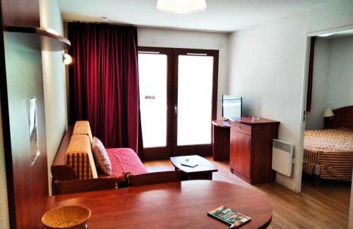 La Mongie Hotel | Comfortable Stay at Résidence Pic Du Midi for 4 Guests