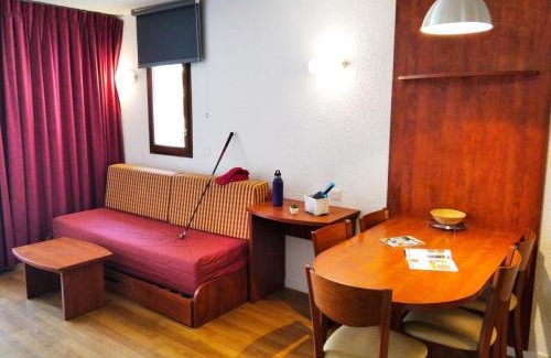 La Mongie Hotel | Cozy Résidence Pic Du Midi with Pool & Pet-Friendly Options
