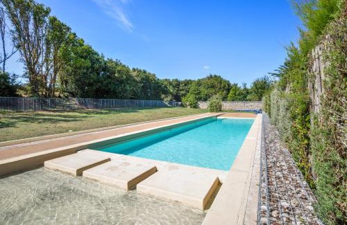 Ile-d'Aix Apartment | Pet-Friendly Stay at Résidence Pierre & Vacances Le Fort