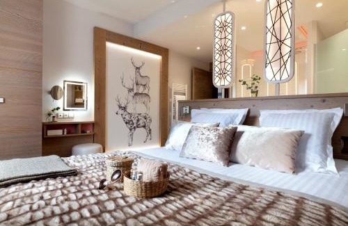 Meribel Centre Apartment | Pet-Friendly Resort with Spa & Ocean Views - L'Hévana