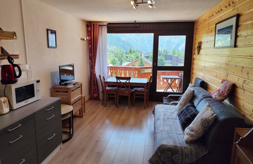 Les Deux Alpes Apartment | Discover Résidence Plein Sud: Ski In, Spa & Pet-Friendly