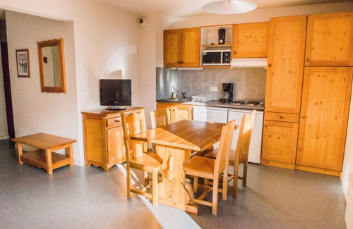 Avrieux House | Pet-Friendly Résidence Plein Soleil with Pool & Spa Amenities