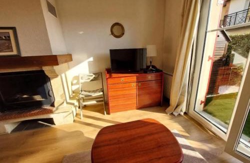 Port Guillaume Apartment | Inviting Résidence Port Guillaume with Pool and Hot Tub