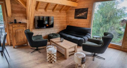 Les Orres Ski Chalet | Family-Friendly Chalets at Résidence Pramouton for 9 Guests