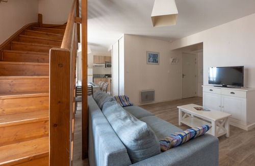 Pornichet House | Cozy Oceanfront Stay at Résidence Prestige Odalys de La Plage