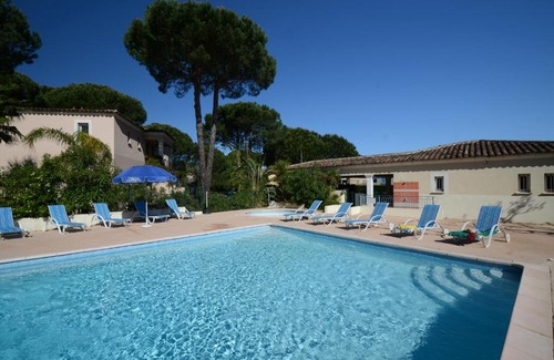 Cote d'Azur- French Riviera Resort | Pet-Friendly Getaway at Résidence Prestige Odalys Le Clos Bonaventure