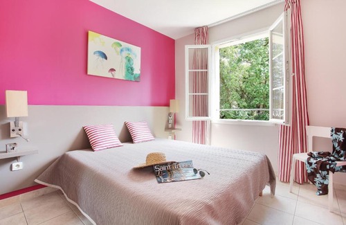 Cote d'Azur- French Riviera Resort | Pet-Friendly Getaway at Résidence Prestige Odalys Le Clos Bonaventure
