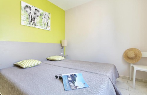 Cote d'Azur- French Riviera Resort | Pet-Friendly Getaway at Résidence Prestige Odalys Le Clos Bonaventure