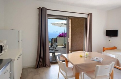 Cargese House | Oceanfront Relaxation at Résidence Roc e Mare