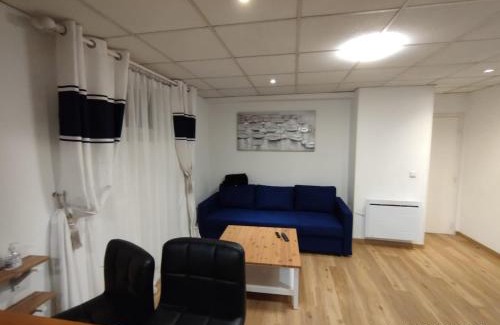 Koenigshoffen Est Apartment | Family-Friendly Stay at Résidence Romains - Rated 8/10