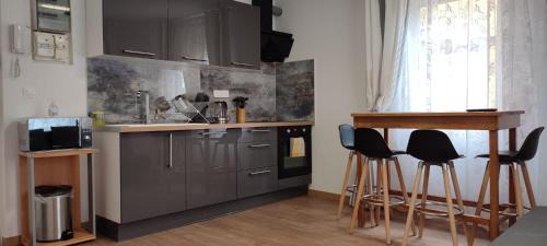 Koenigshoffen Est Apartment | Family-Friendly Stay at Résidence Romains 1G: Rated 8.3