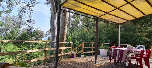 Ghisonaccia House | Inviting Résidence Santa: Oceanfront & Pet-Friendly Retreat