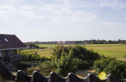 Midsland Apartment | Guest Rated: Résidence Terschelling 4 with Private Pool