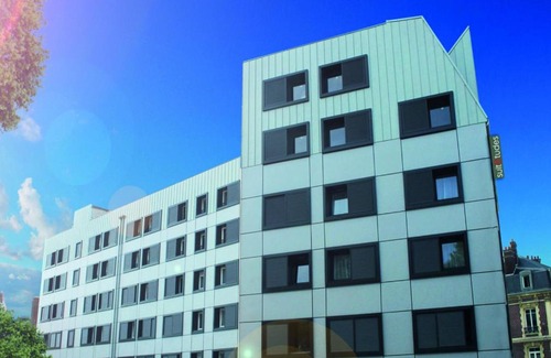 Quartier Pasteur Apartment | Pet-Friendly Résidence UXCO Omega with Great Guest Ratings