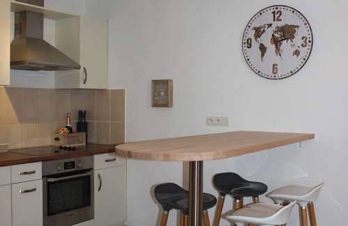 Quartier Saint-Leon Apartment | Stay at Résidence Villa D'ambre: Family & Pet Friendly Retreat