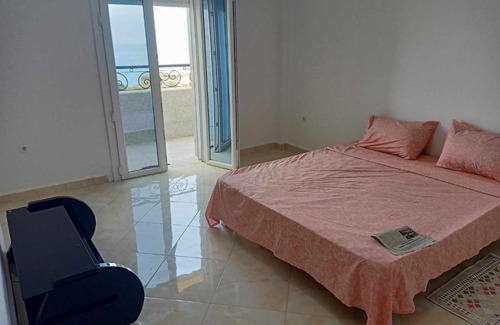 Tenes Apartment | Cozy Résidence Vue sur mer Ténès: Family-Friendly Retreat