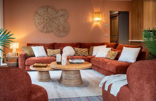 Brides-les-Bains Apartment | Pet-Friendly Résidences Alticimes with Breakfast & High Ratings