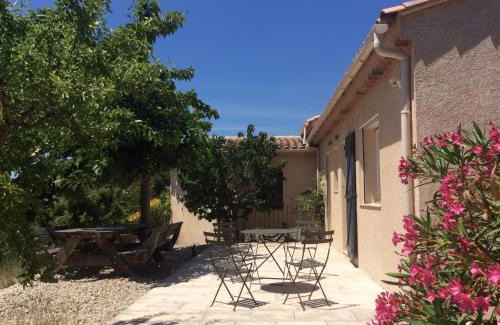 Tourtour Villa | Relax at Résidences Les Bernardins - Pet Friendly & Pool Access