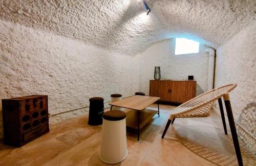 Auxerre Apartment | Discover Rêves & Bois: Family-Friendly Stay in Auxerre