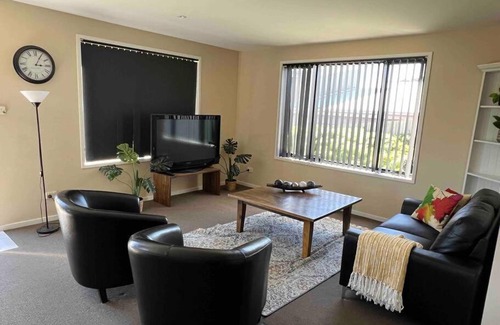 Tranmere Apartment | Scenic Río y Montaña: A Family-Friendly Escape