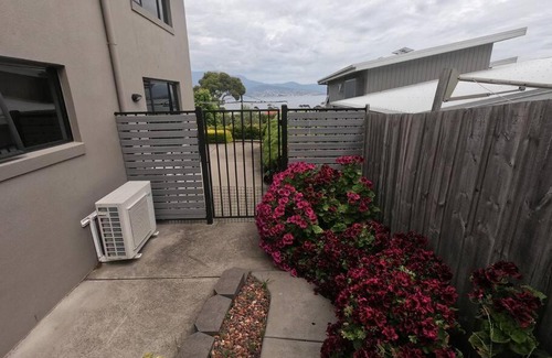 Tranmere Apartment | Scenic Río y Montaña: A Family-Friendly Escape