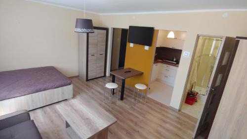Chrzanow Apartment | Discover Róża Pustyni: Guest Rated 9.5, Family-Friendly Stay