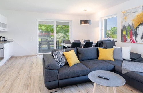 Unterburg am Klopeiner See Apartment | Cozy Römerweg Top 3 - Family-Friendly Apartments Await