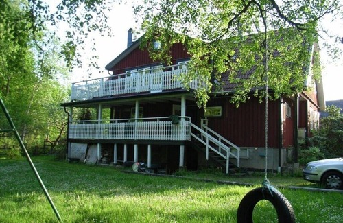 Urshult House | Discover Rössvik-lillegard: Nature Retreat with Spa & Hot Tub