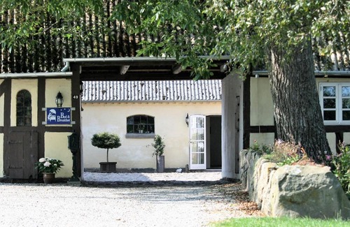 Kerteminde Municipality Bed & Breakfast | Exceptional Rødkærgård Bed&Breakfast with Oceanfront Views