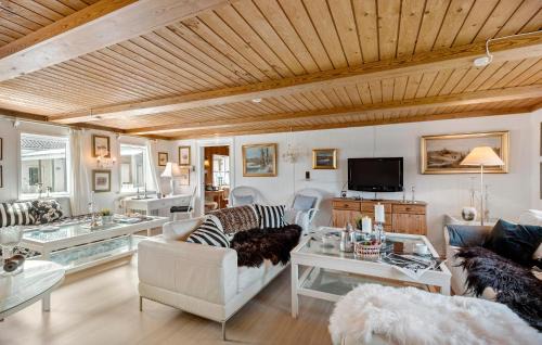 Fjerritslev House | Pet-Friendly Retreat at Rgegrd Grden - A Family Favorite