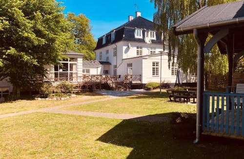 Rrvig Hotel | Pet-Friendly Rørvig Centret: A Family Retreat Awaits