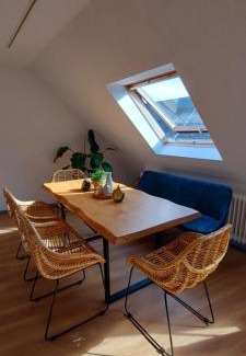 Ruettenscheid Apartment | Stylish RüSternSuite Near RÜ & Messe with Family-Friendly Amenities