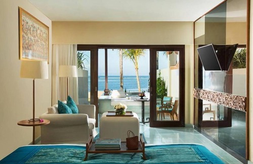 Tanjungbenoa Apartment | R 198 Elegant Suite Ocean View with Jacuzzi with Breakfast