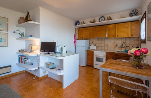 Calella de Palafrugell Apartment | Discover R-7 Calella de Palafrugell with Pool & Spa