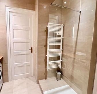 Quartier Hyper-Centre Apartment | Discover R'Apparts T3 Le Prestige Grenoblois - Family Friendly