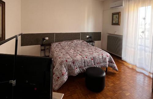 Cadeo Bed & Breakfast | Pet-Friendly R & B Emilia 54: Ideal for Family Getaways