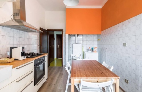 San Donato Bed & Breakfast | Relax at B&B La Villa: Spa, Restaurant & Breakfast Included