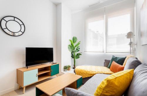 La Roqueta Apartment | Convenient R&C Apartments Near City Center with Great Ratings
