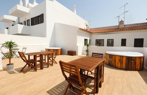 Alfarrobeira House | Cozy R - Casa do Moinho: Oceanfront Family Retreat